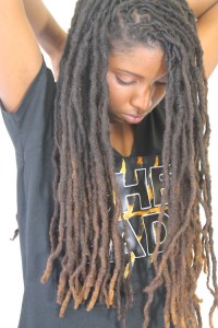 Dread-Locs-and-Sister-Locs-Hairstyles-For-Black-Women