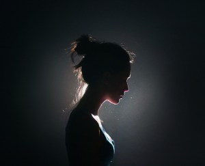silhouette_of_a_girl